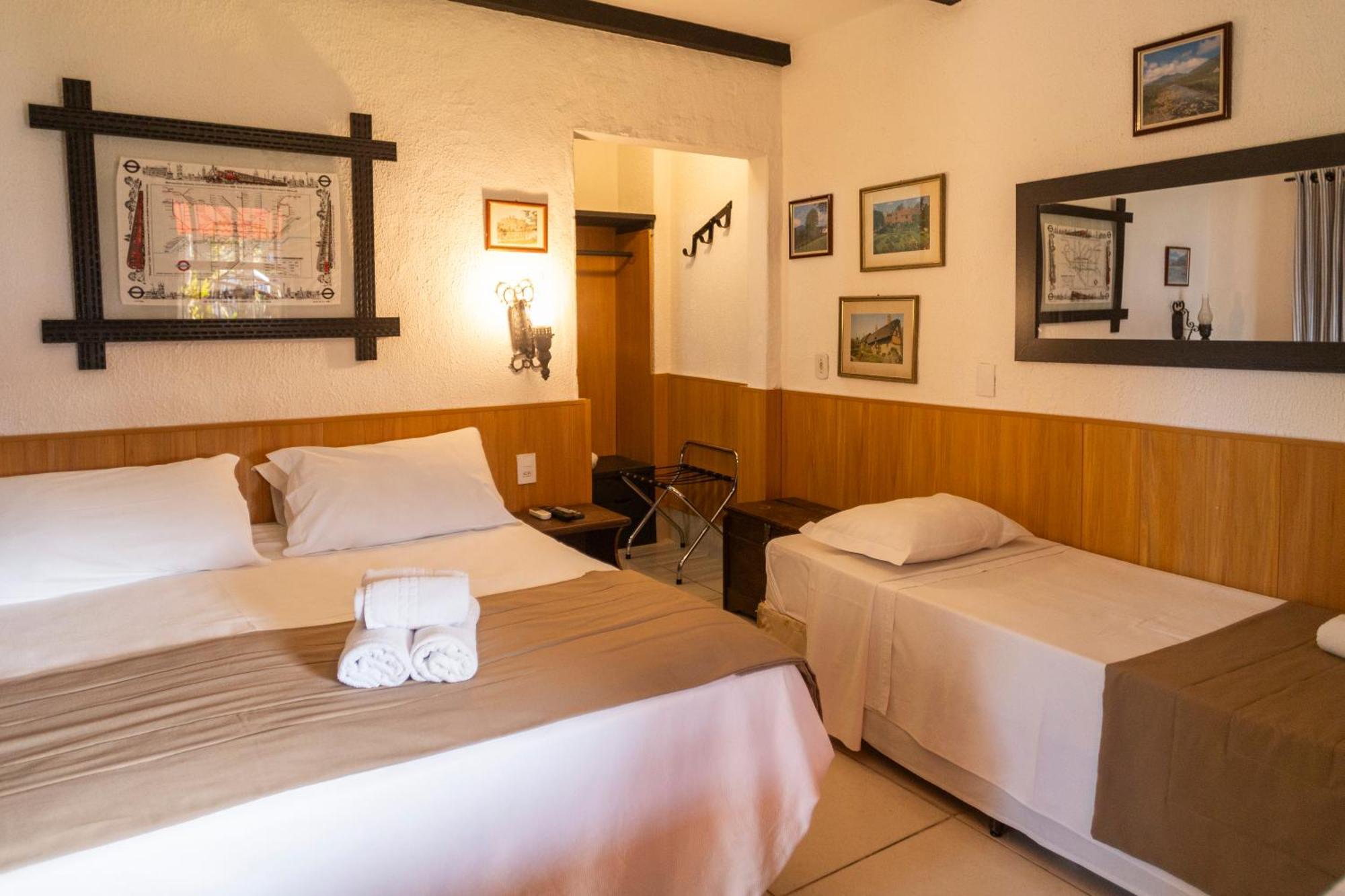 Hotel Britannia เปเนโด ภายนอก รูปภาพ