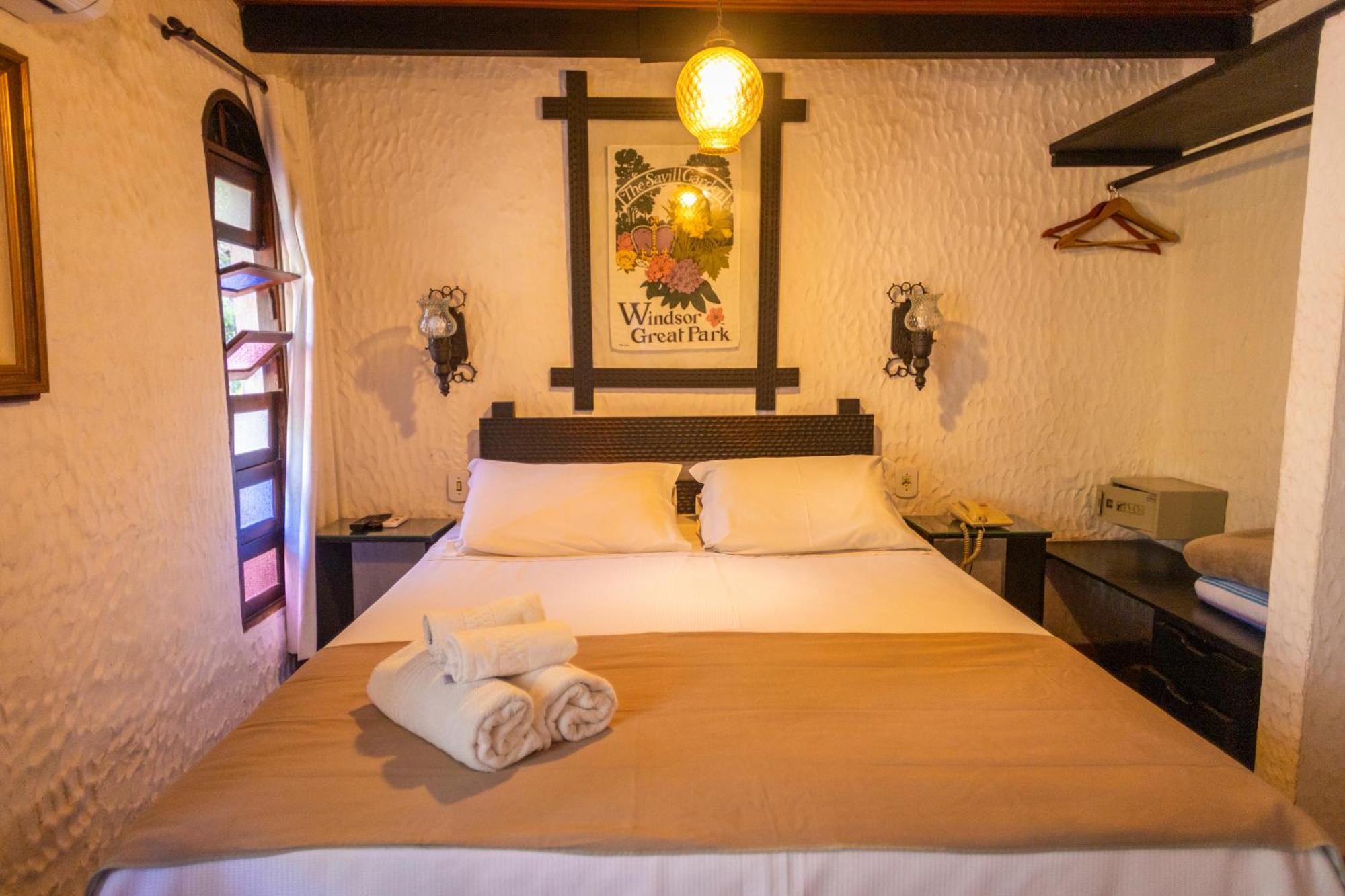 Hotel Britannia เปเนโด ภายนอก รูปภาพ